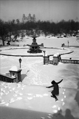 Boubat - Neige à Central Park - NY 1964